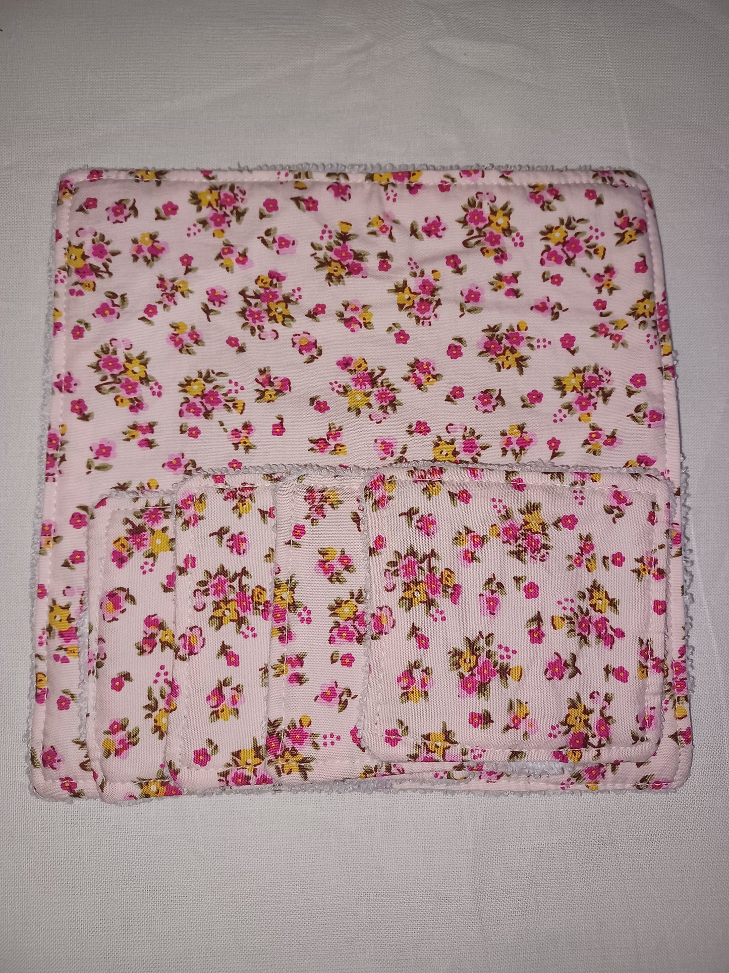 Pink floral make-up remover pad set