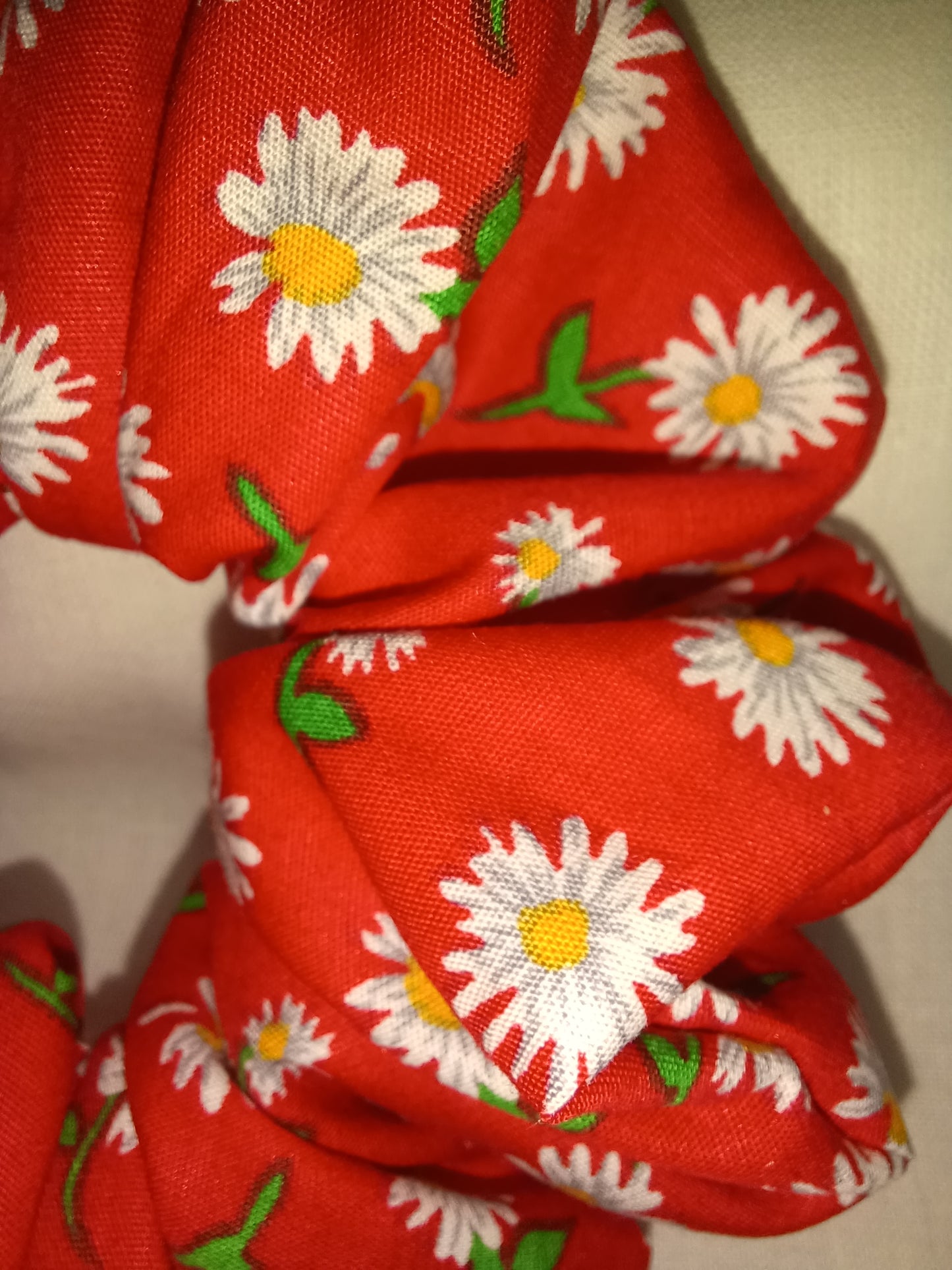 Red daisy summer flower xl scrunchie