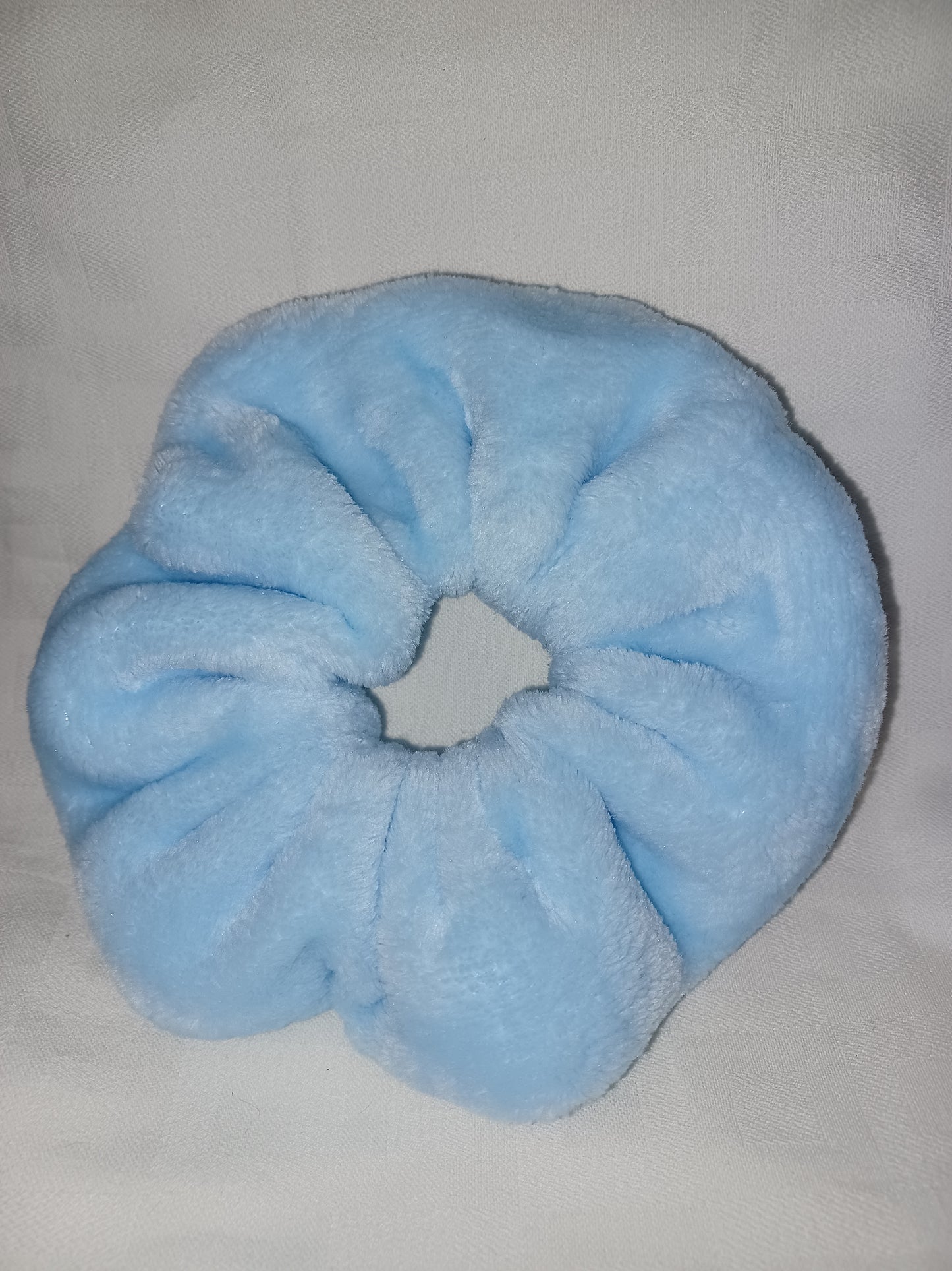 Blue fleece fur mega scrunchie