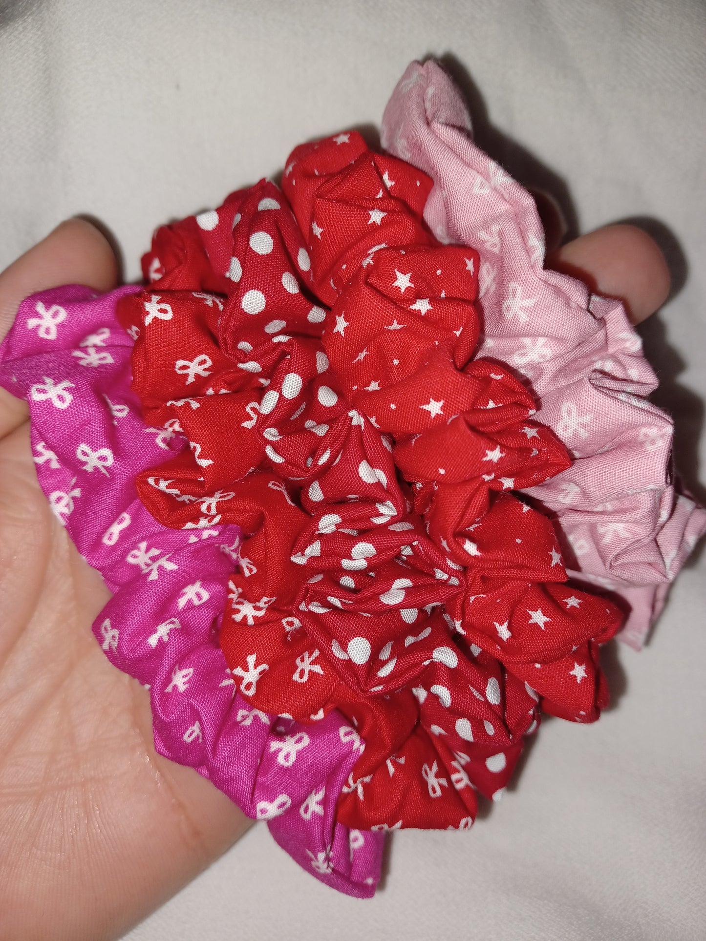 Red and pink mini scrunchie set