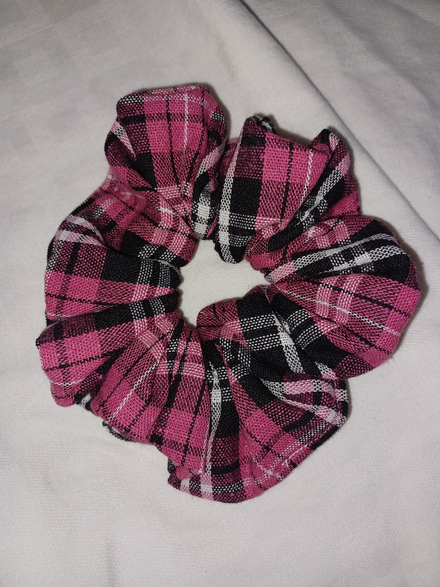 Red and pink tartan xl scrunchie set