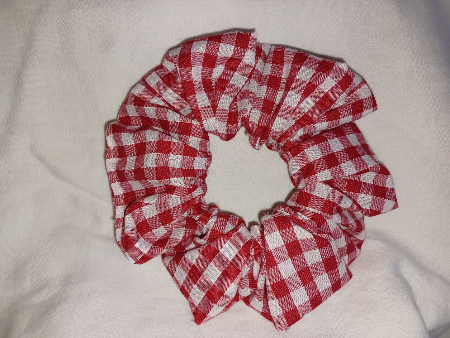 Gingham scrunchie - red